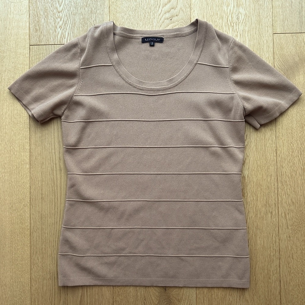 LÉO GUY TAN SHORT SLEEVE TOP - M